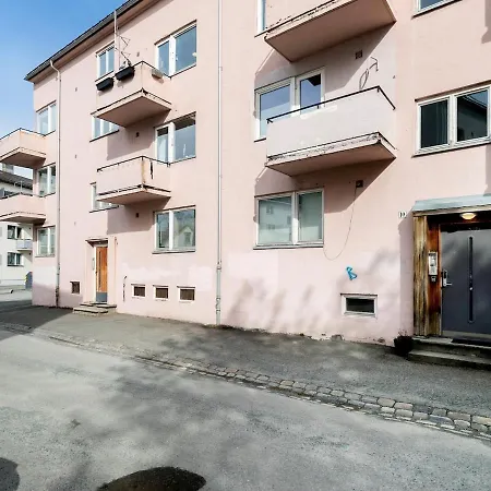 Lejlighed Comfortable 4-room In A Classic Lademoen Building