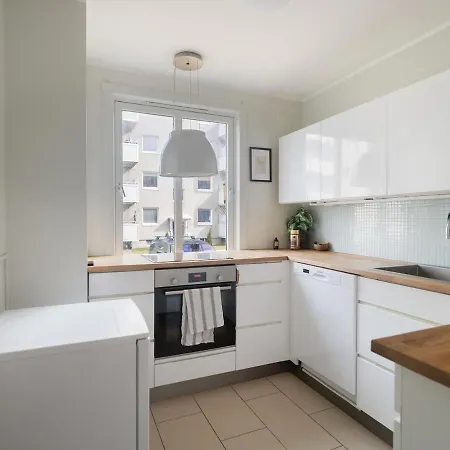 Comfortable 4-room In A Classic Lademoen Building *