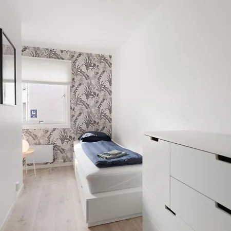 Comfortable 4-room In A Classic Lademoen Building Lejlighed